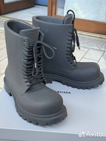 Balenciaga Steroid Boots на руках