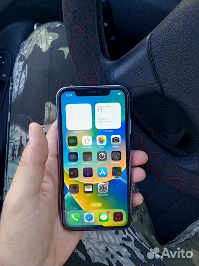 iPhone 11, 64 ГБ