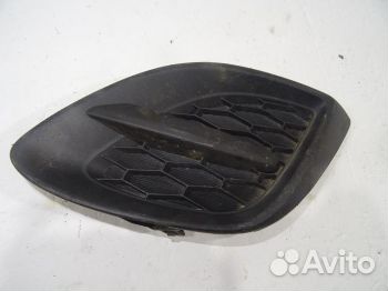 Накладка противотуманной фары левой