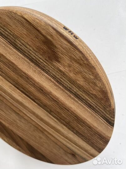 Доска круглая разделочная 30см из ореха