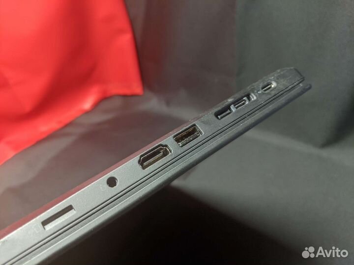 Thinkpad T490 i5 8265U 16/256gb