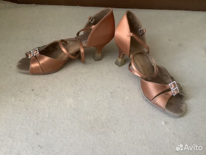 Туфли б/у для бальных танцев
