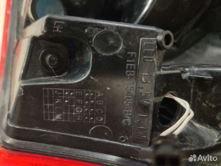 Фонарь задний левый