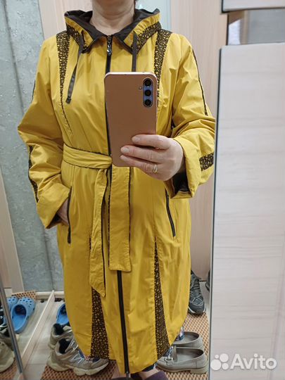 Плащ женский
