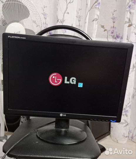 Монитор LG