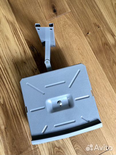 Кронштейн на стену для телевизора