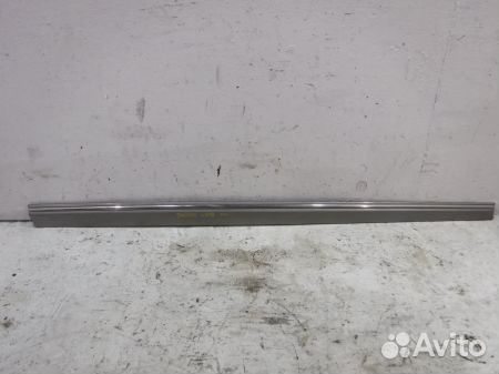 Молдинг двери передней правой