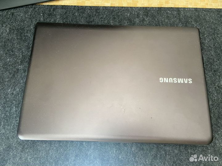 Лёгкий Ноутбук Samsung np535u3c 2013г бу