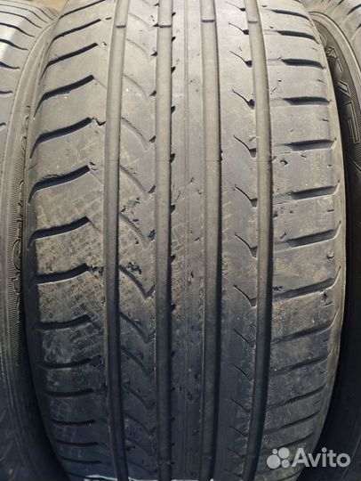 Goodyear EfficientGrip 245/45 R18 100Y