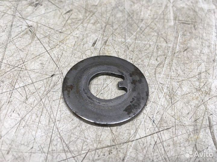 Шайба задней ступицы упорная Audi 100 C4