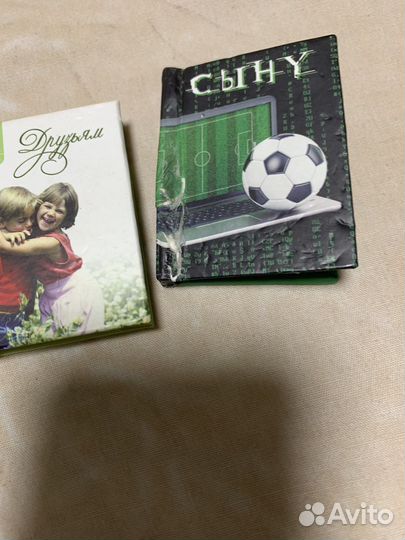 Мини книжки (одна с магнитом)