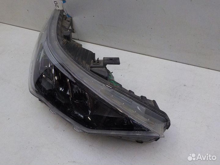 Фара правая Hyundai Solaris