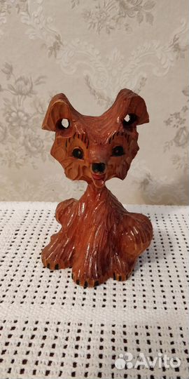 Статуэтка деревянная 