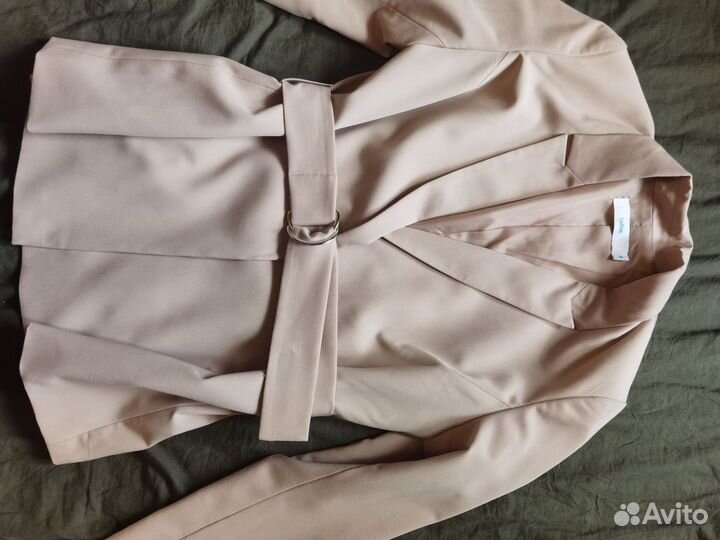 Пиджак бежевый befree