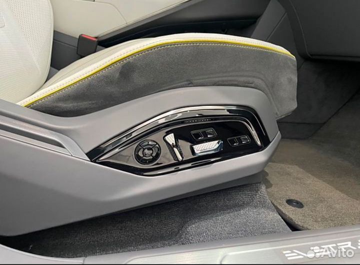 Lotus Eletre 612 л.с. AT, 2023, 34 600 км