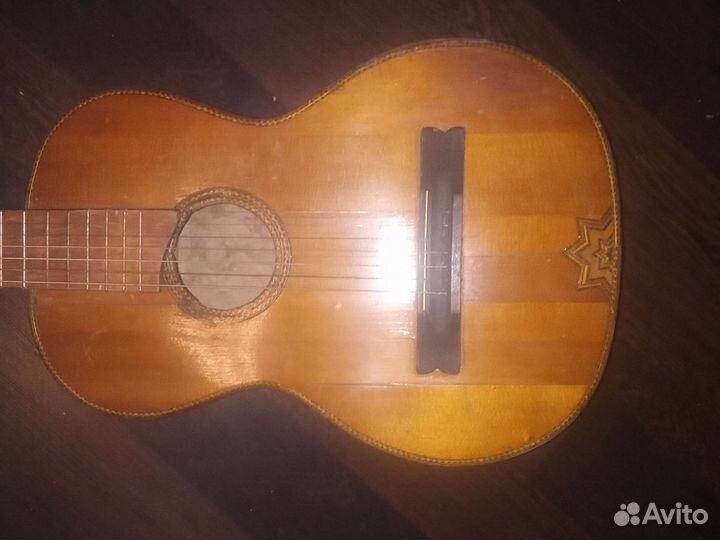 Гитара семиструнная