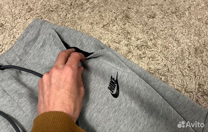 Штаны Nike Tech Fleece