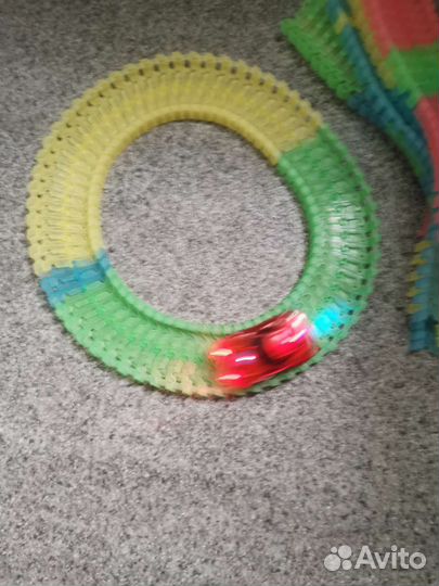 Трек с машинкой