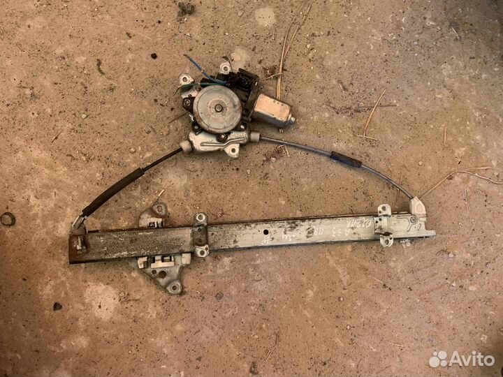 Стеклоподъемник передний правый Maxima A33