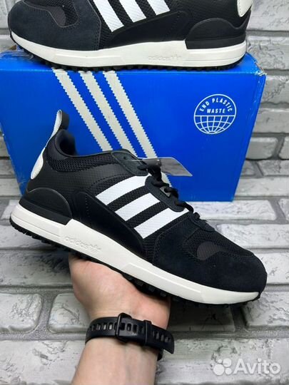 Кроссовки мужские adidas zx700 hd black