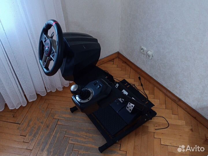 Стойка для игрового руля