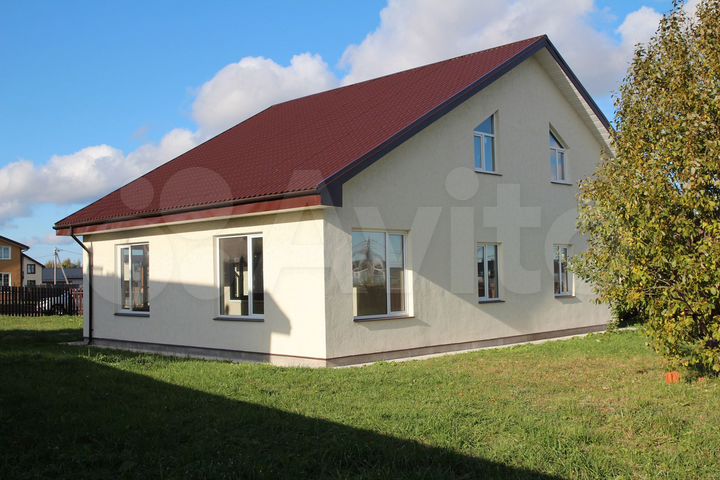 Коттедж 195,9 м² на участке 12 сот.