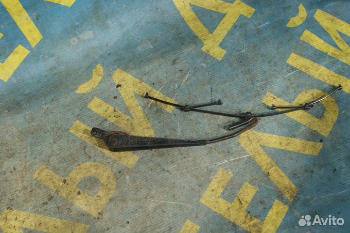 Поводок заднего дворника Ford Mondeo 1