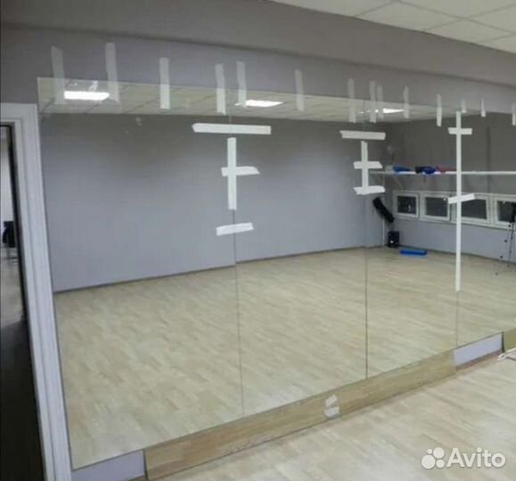 Зеркало большое на всю стену