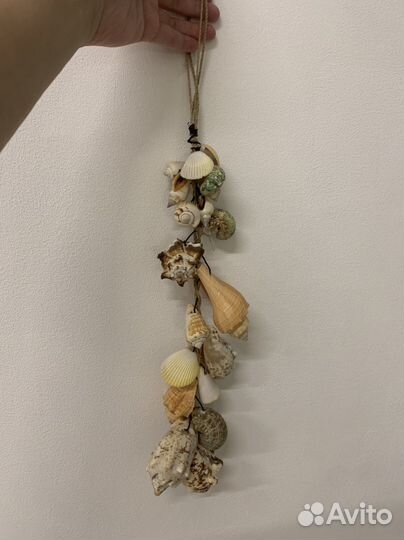 Настенное украшение вязанка ракушек