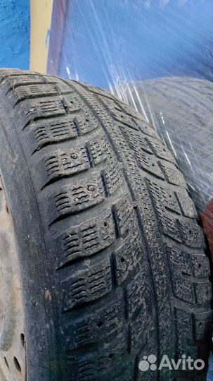 Резина зимняя kumho 205/60 R16 б/у с дисками