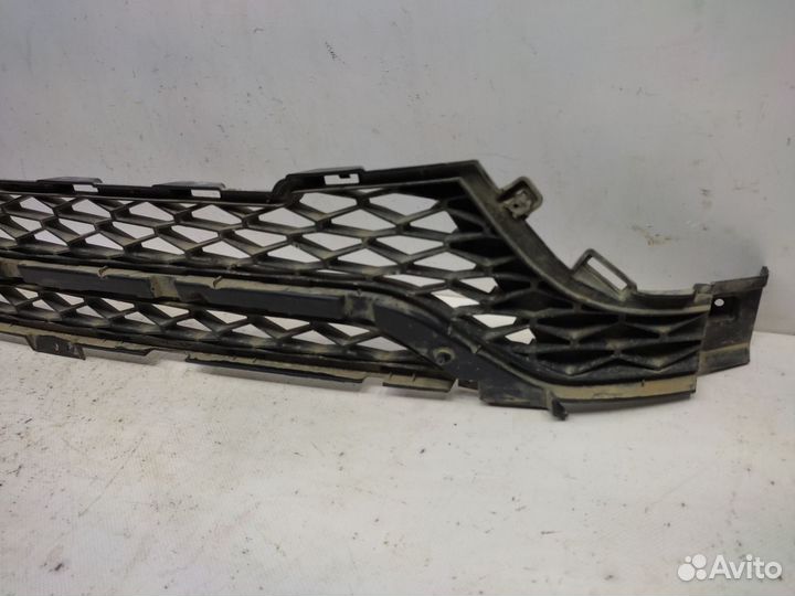 Решетка бампера передняя Лада Веста Кросс 2015