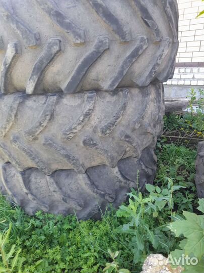 R16.5 Accelera AT 70-75 230/70, PCD 0x115 DIA 22