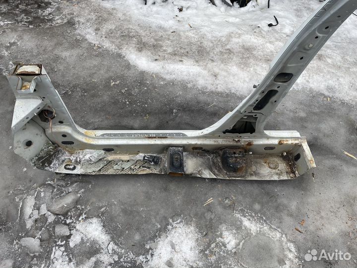 Порог правый Renault Logan 1 с 2004-2015 год
