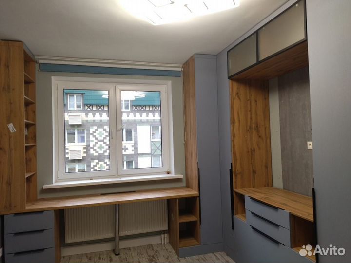 Рабочая зона у окна IKEA