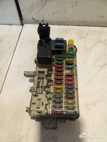Блок предохранителей Honda Civic 6 ма8 1996