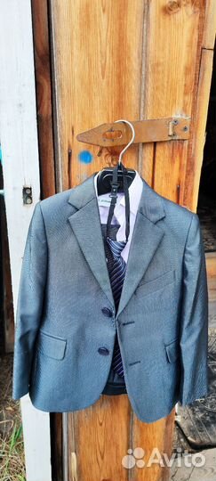 Пиджак, брюки, рубашка