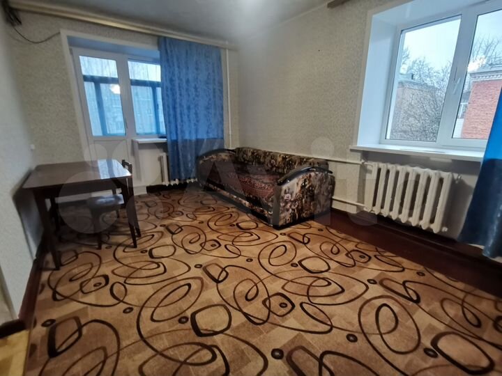 1-к. квартира, 30 м², 3/3 эт.