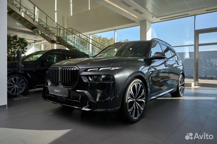 BMW X7 3.0 AT, 2024