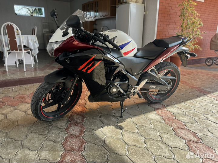 Honda cb250rr