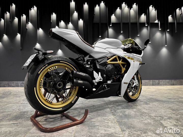 MV Agusta Superveloce S 800