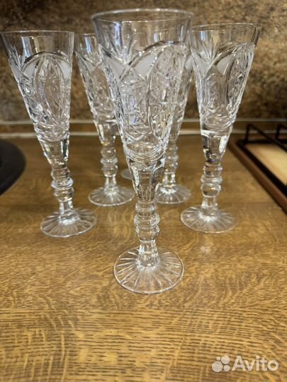 Хрустальные фужеры для вина