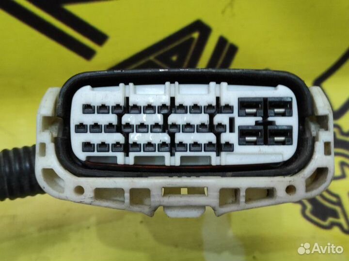 Проводка под капот Toyota Vista ZZV50 1ZZ-FE