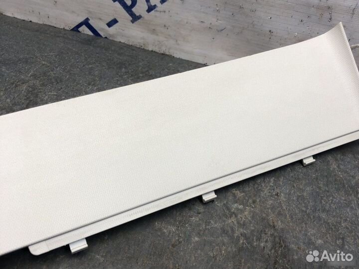 Обшивка стойки задняя левая Ford Focus 3