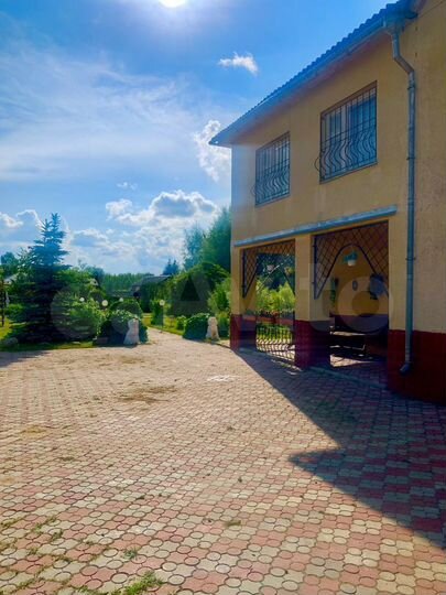 Коттедж 310 м² на участке 15 сот.