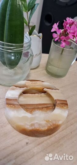 Пепельница оникс натуральный