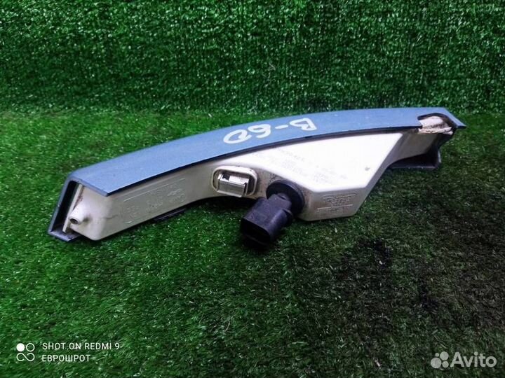 Указатель поворота в бампер правый Volkswagen Pas