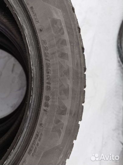Bridgestone Blizzak Ice 225/55 R18