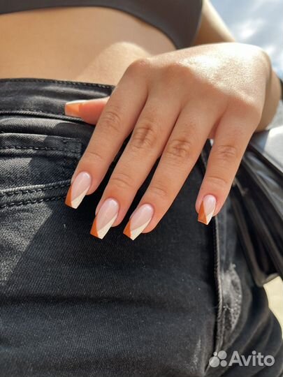 Маникюр,педикюр