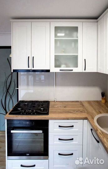 Кухонный гарнитур от фабрики мебели