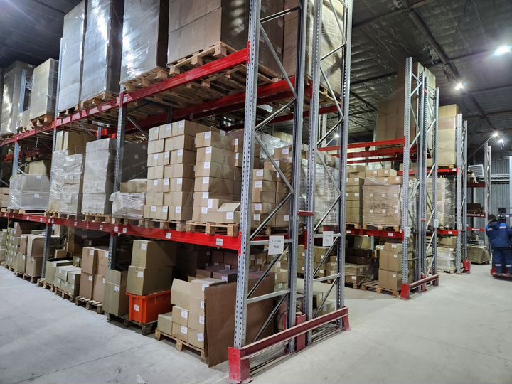 Склад, 946 м²